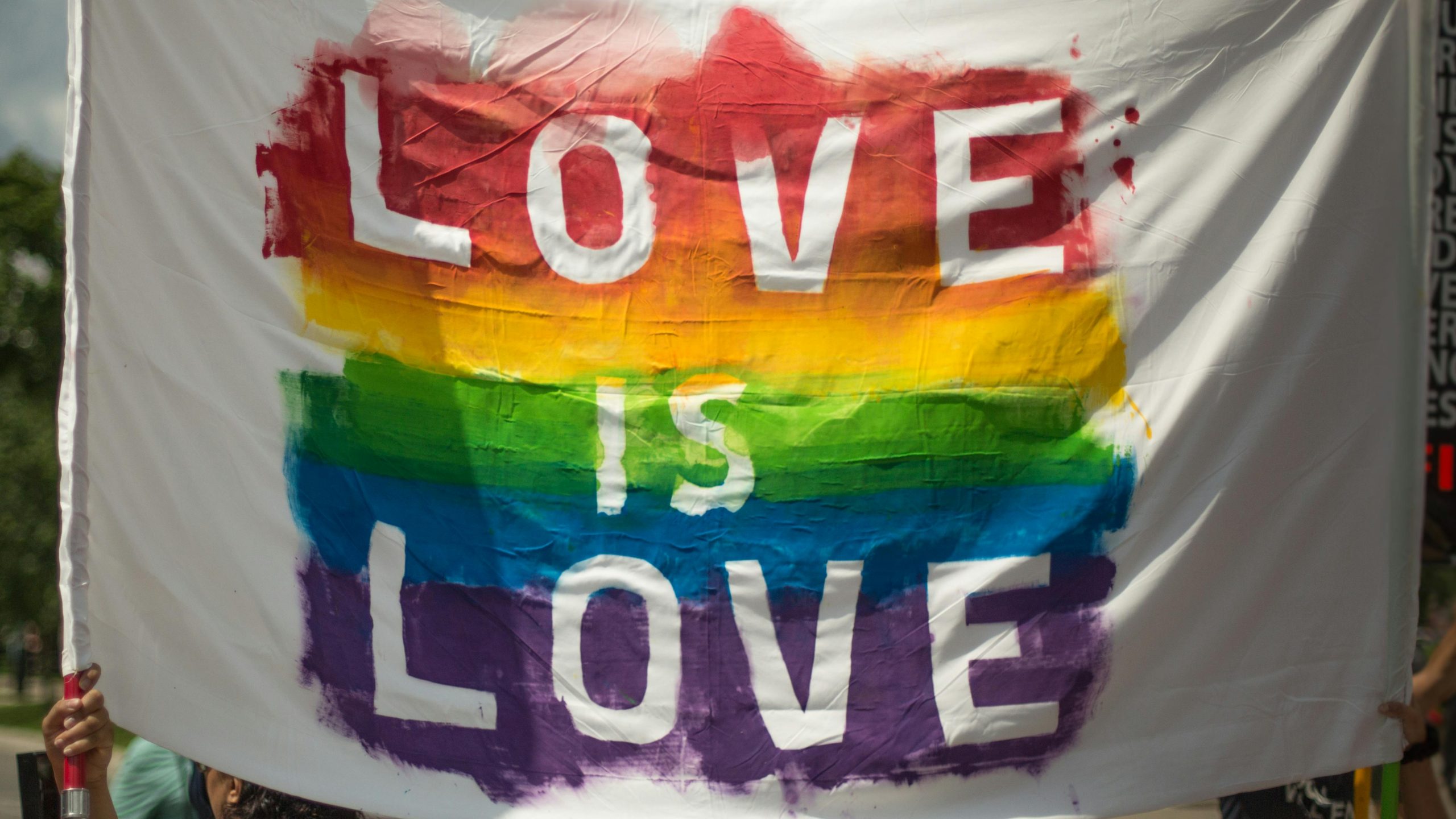 Finding love in London without having a proper job?