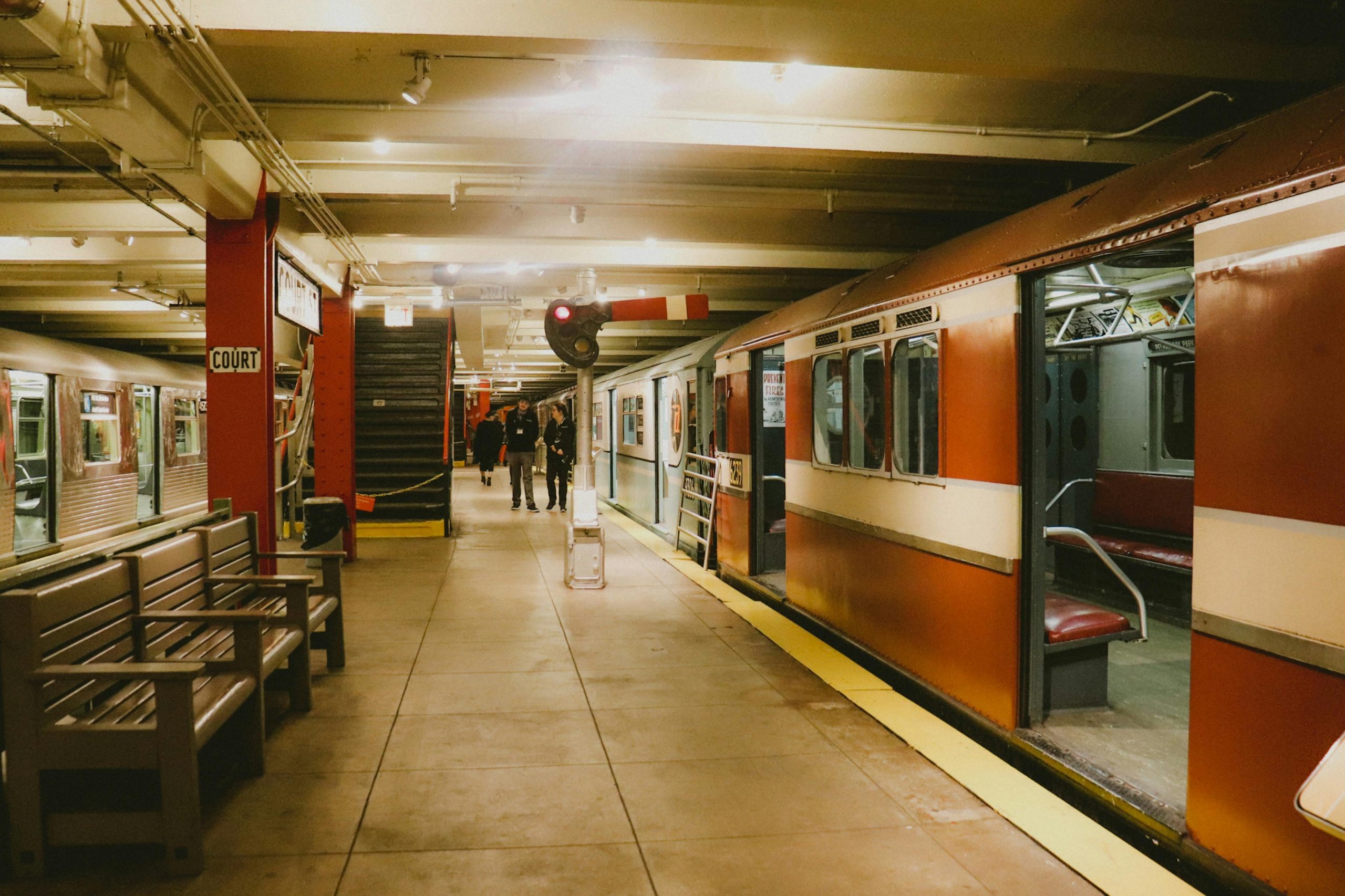 Enabling signal in all Underground stations will be a disaster