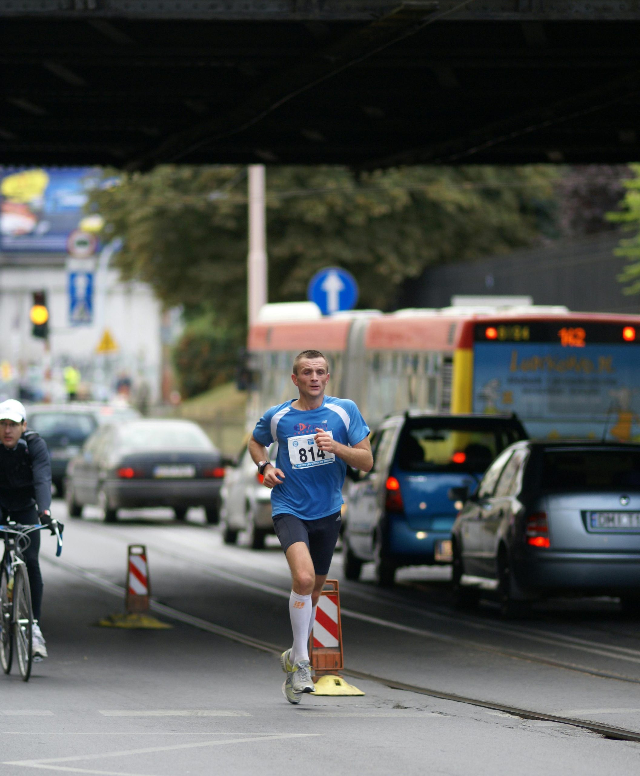 “Mass trespass” sees hundreds cycle through controversial Silvertown Tunnel where cyclists have to catch “greenwashing” bus due to lack of bike route