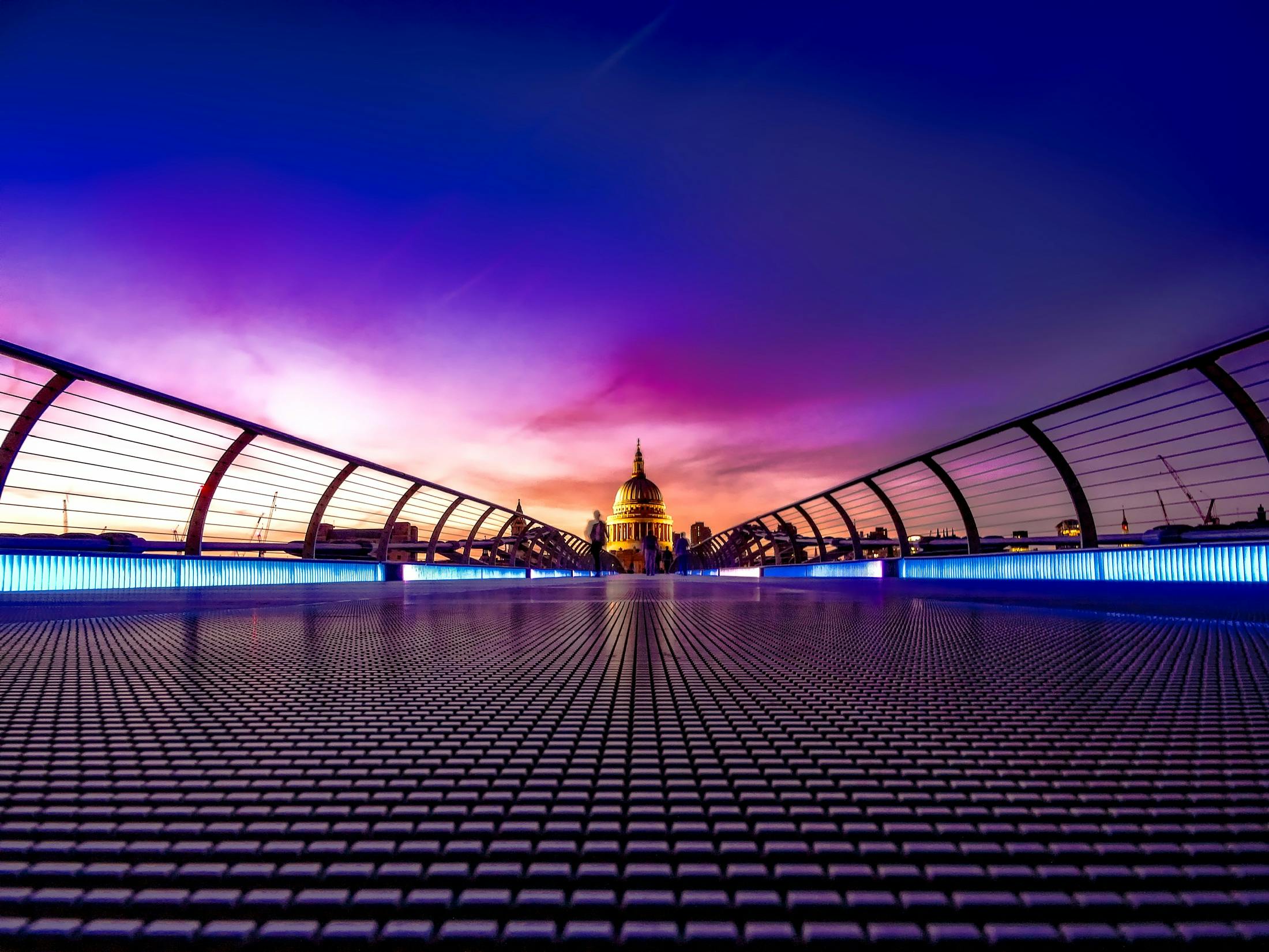 Dancing lights on the night sky in London