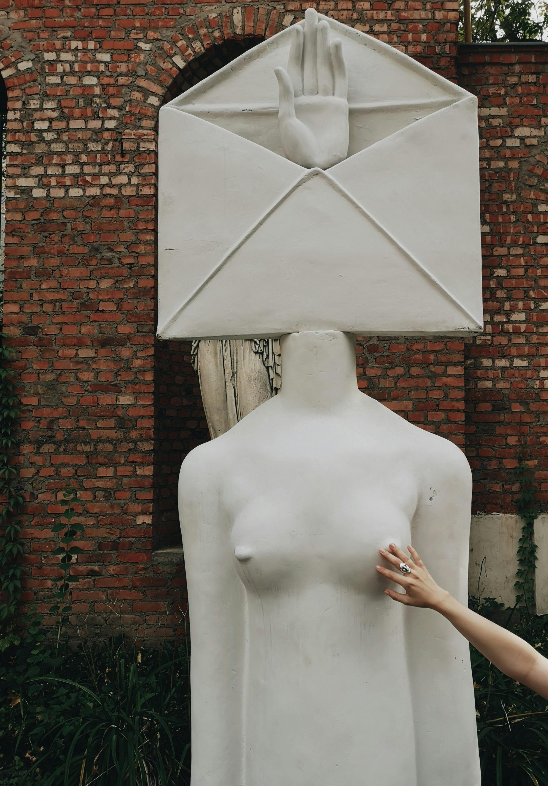 Museums or galleries with contemporary figurative art?