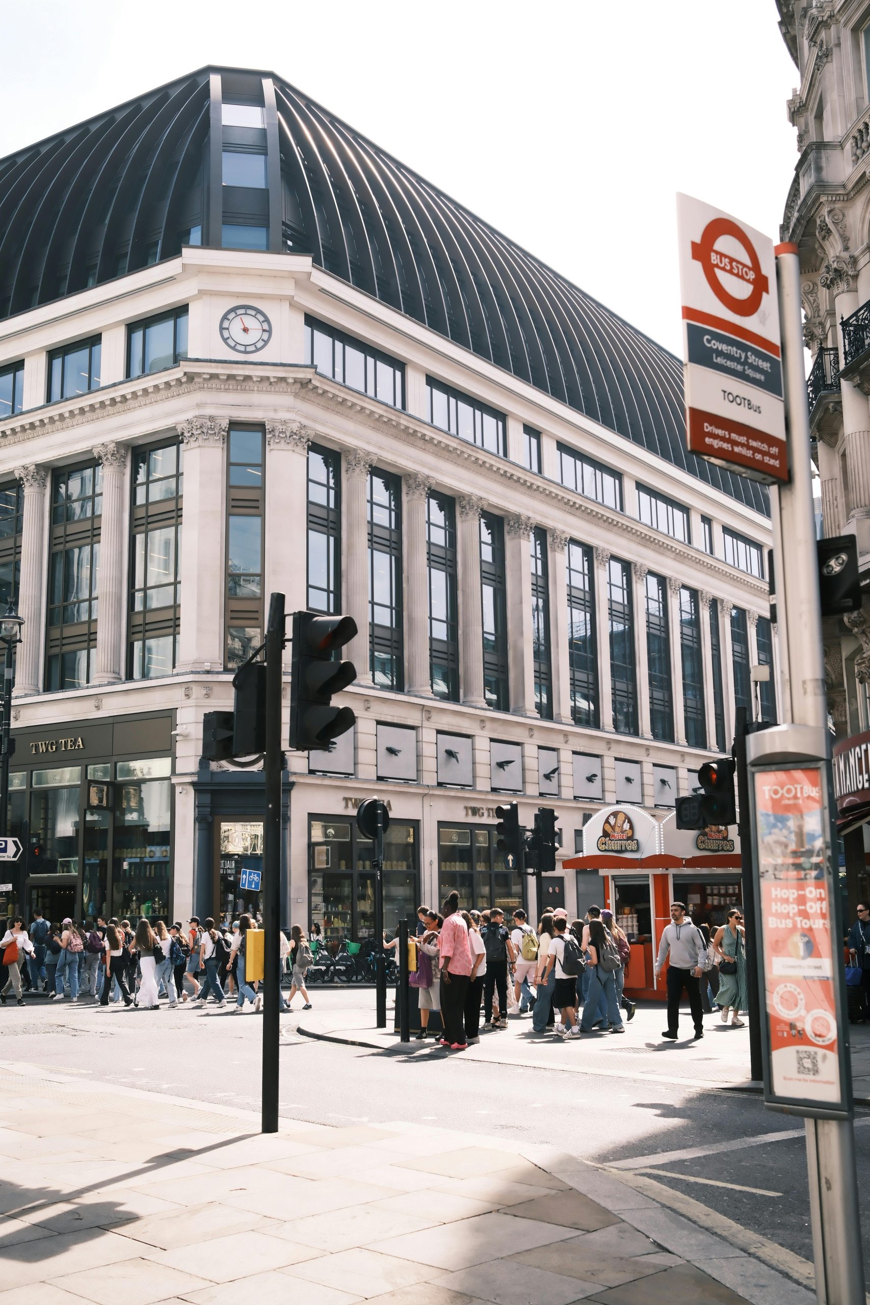 Significant increase in Tube graffiti and vandalism, says Transport for London
