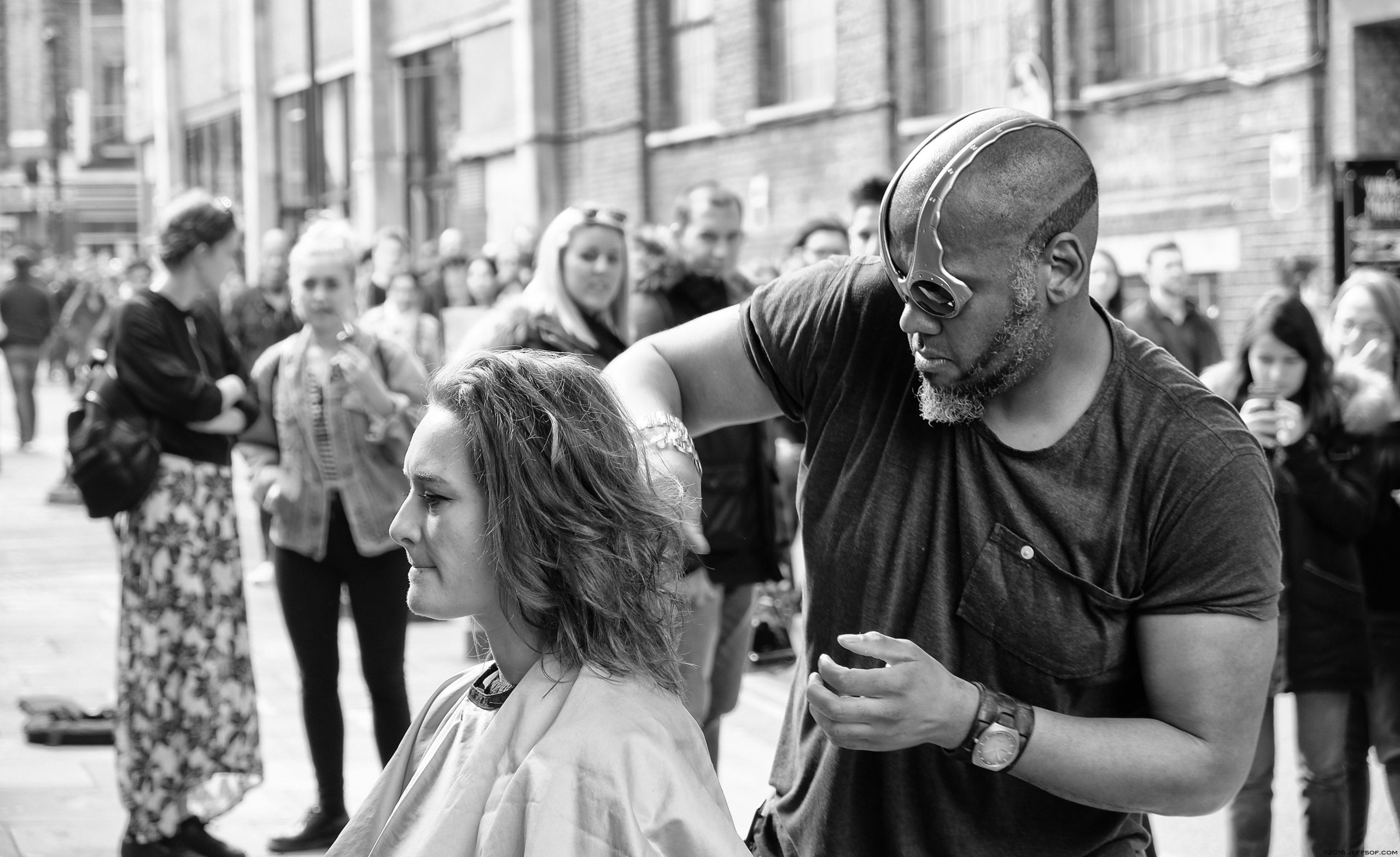 Hairdressers thats specialise in haircuts-  East London
