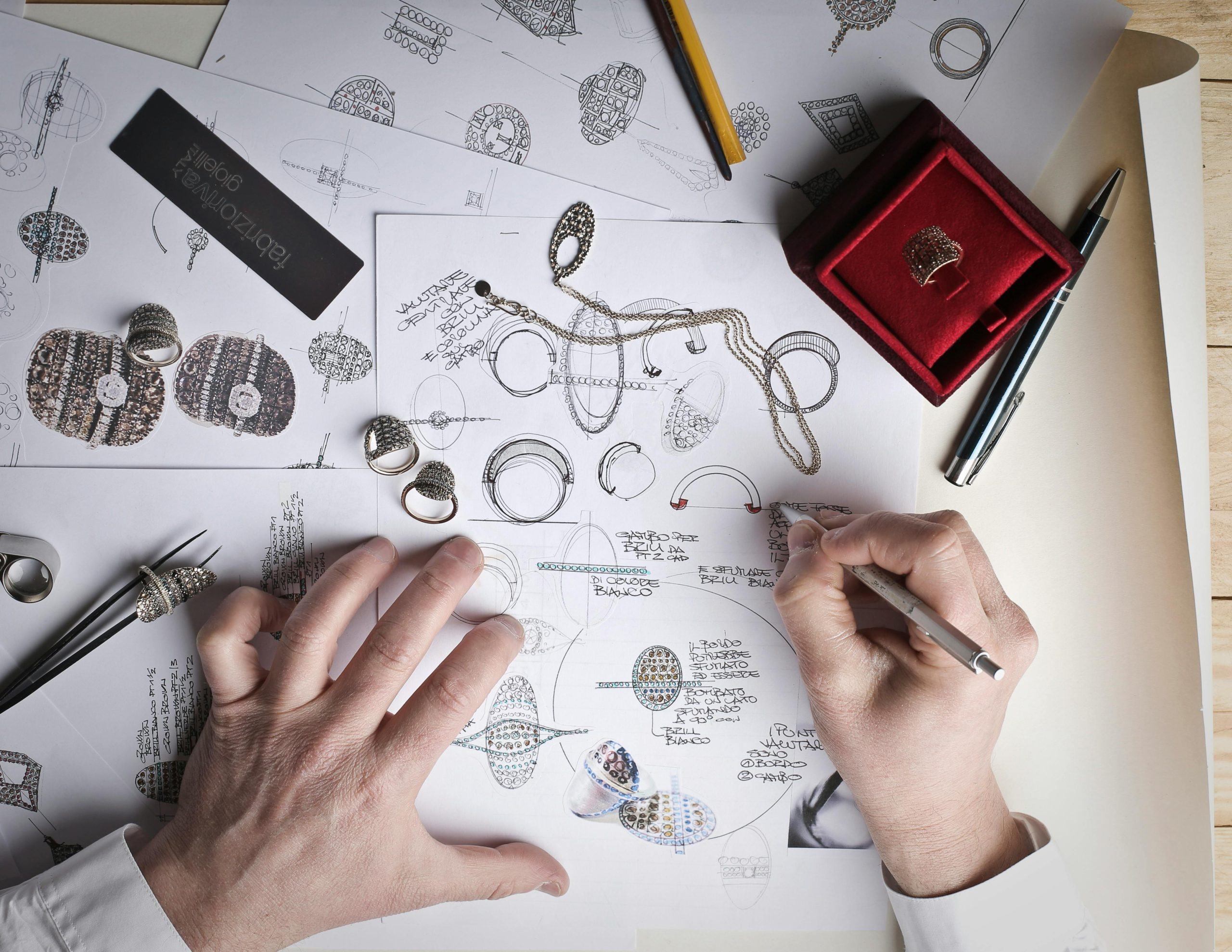 Bespoke jeweller in London for birthstone necklace design?