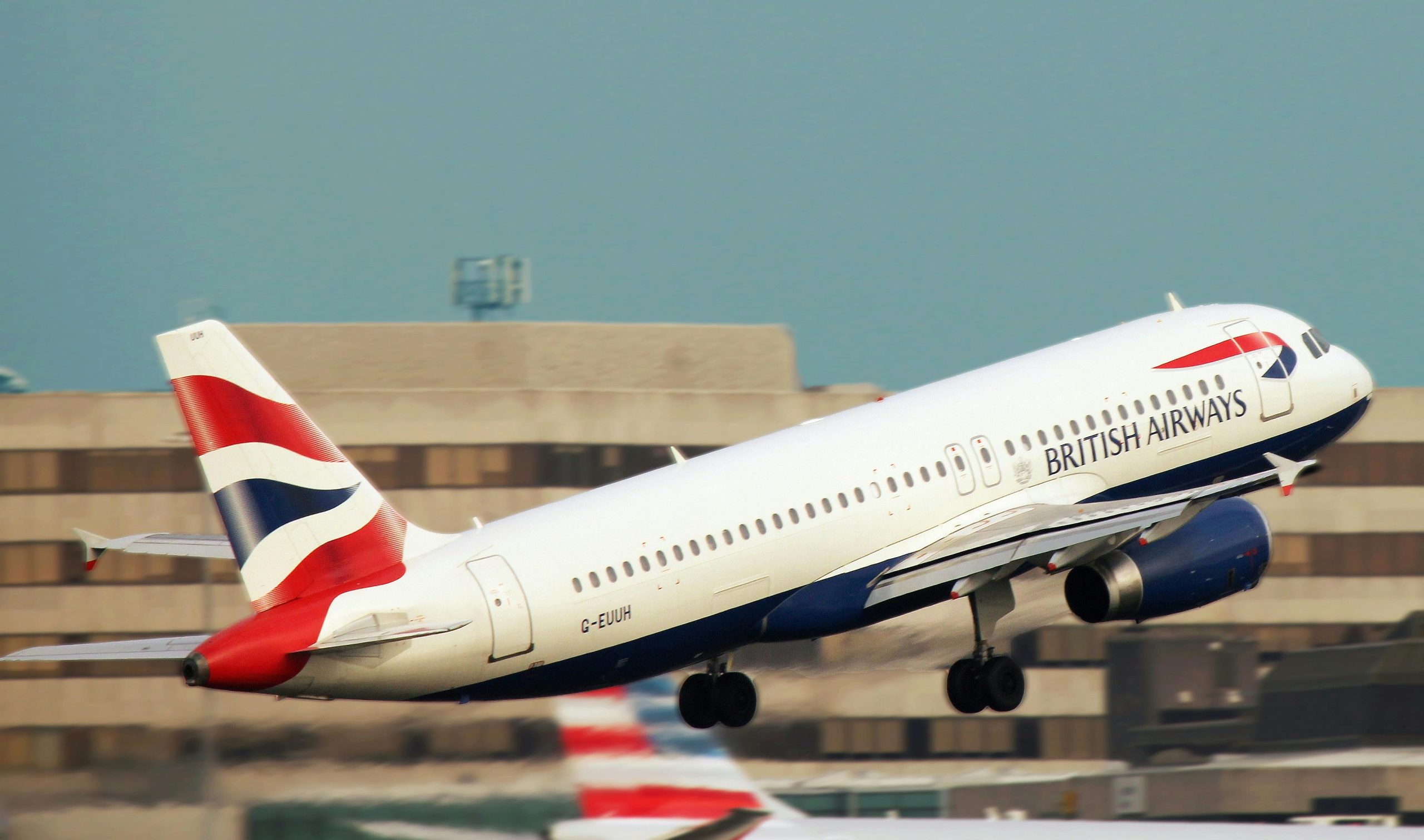 Transfer from Heathrow Airport to London with a lot of luggage