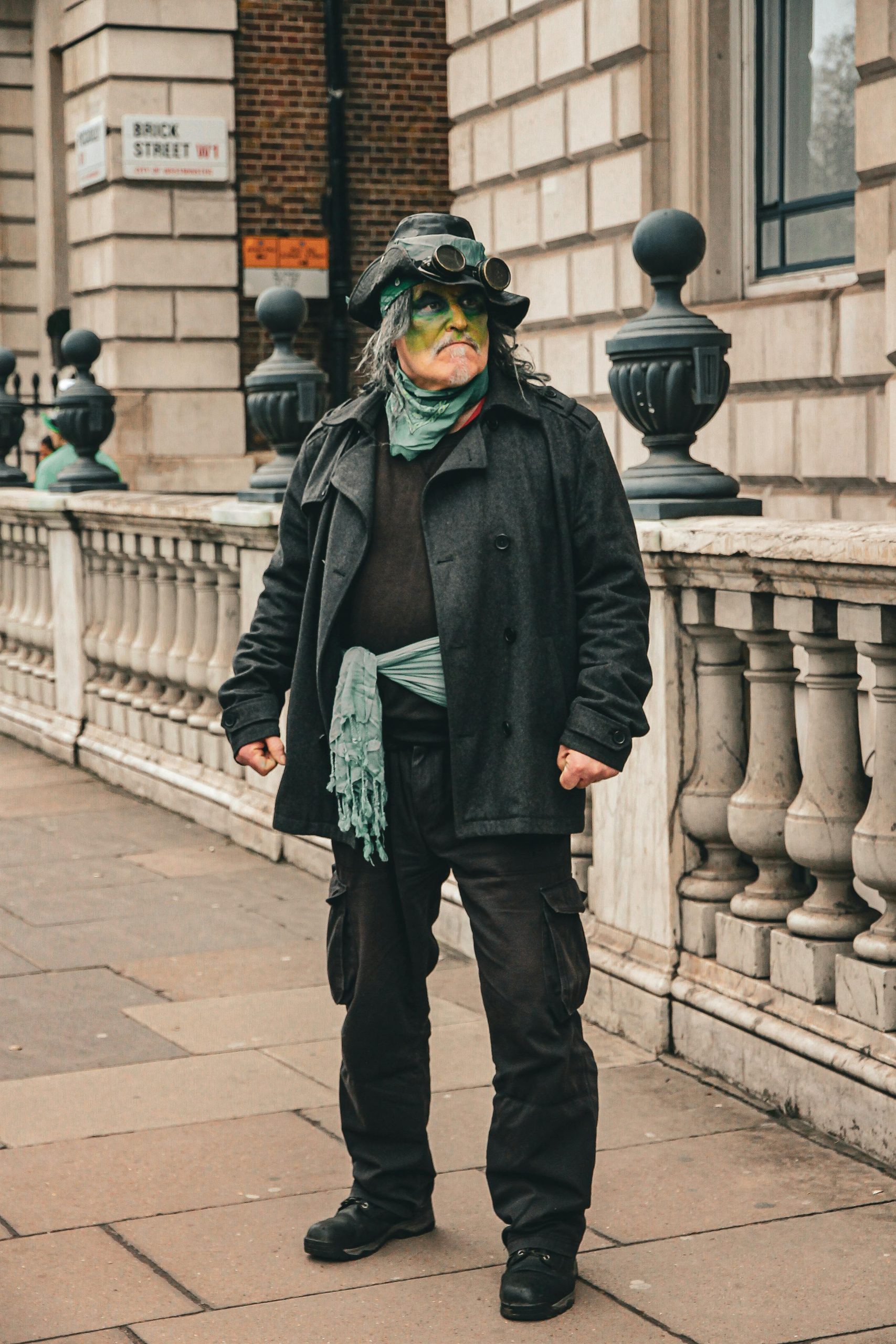 What to see in/around London for some people with peculiar tastes?
