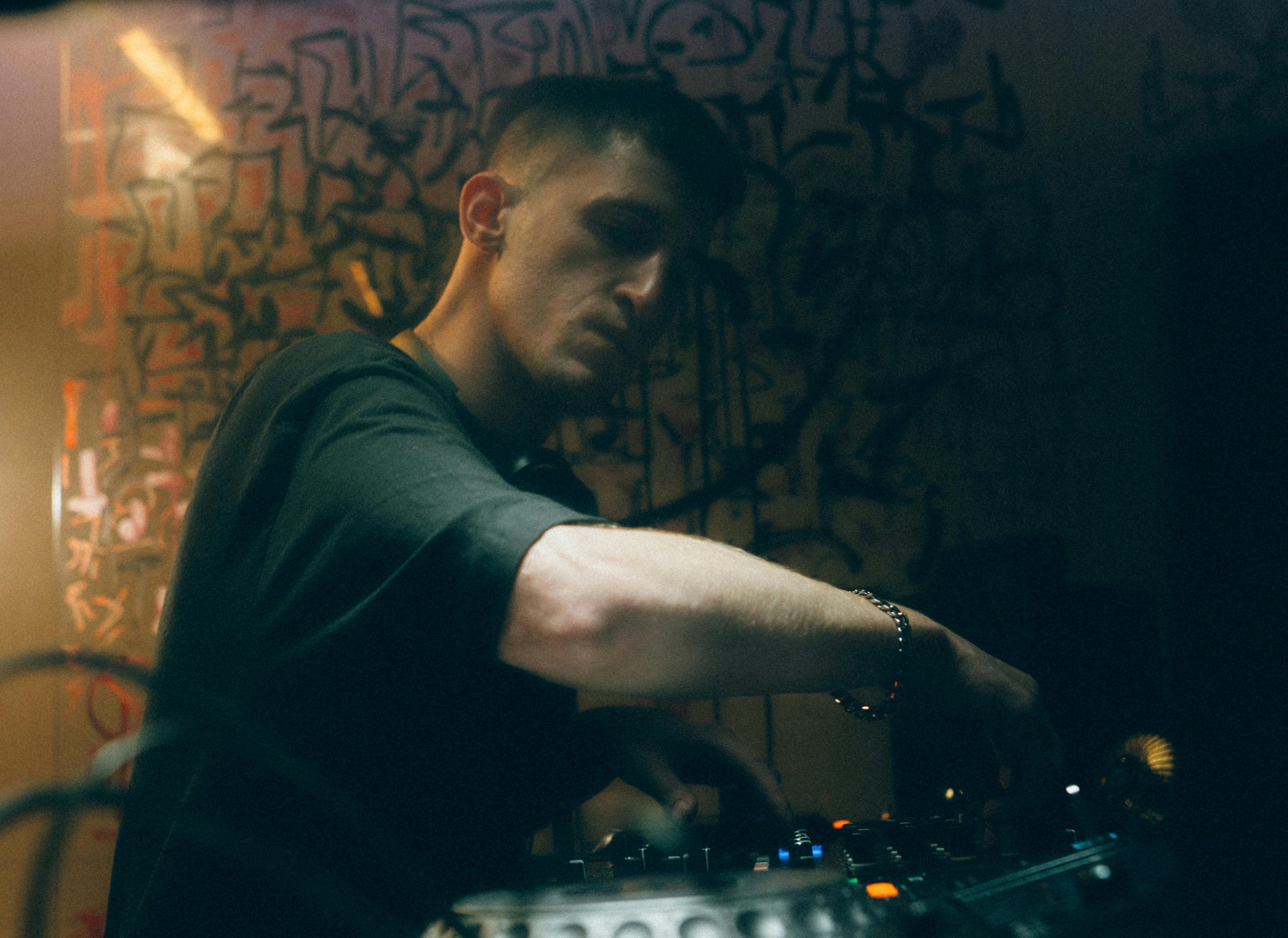 For music lovers coming to London and wanting to tap into the local underground / grassroots scene