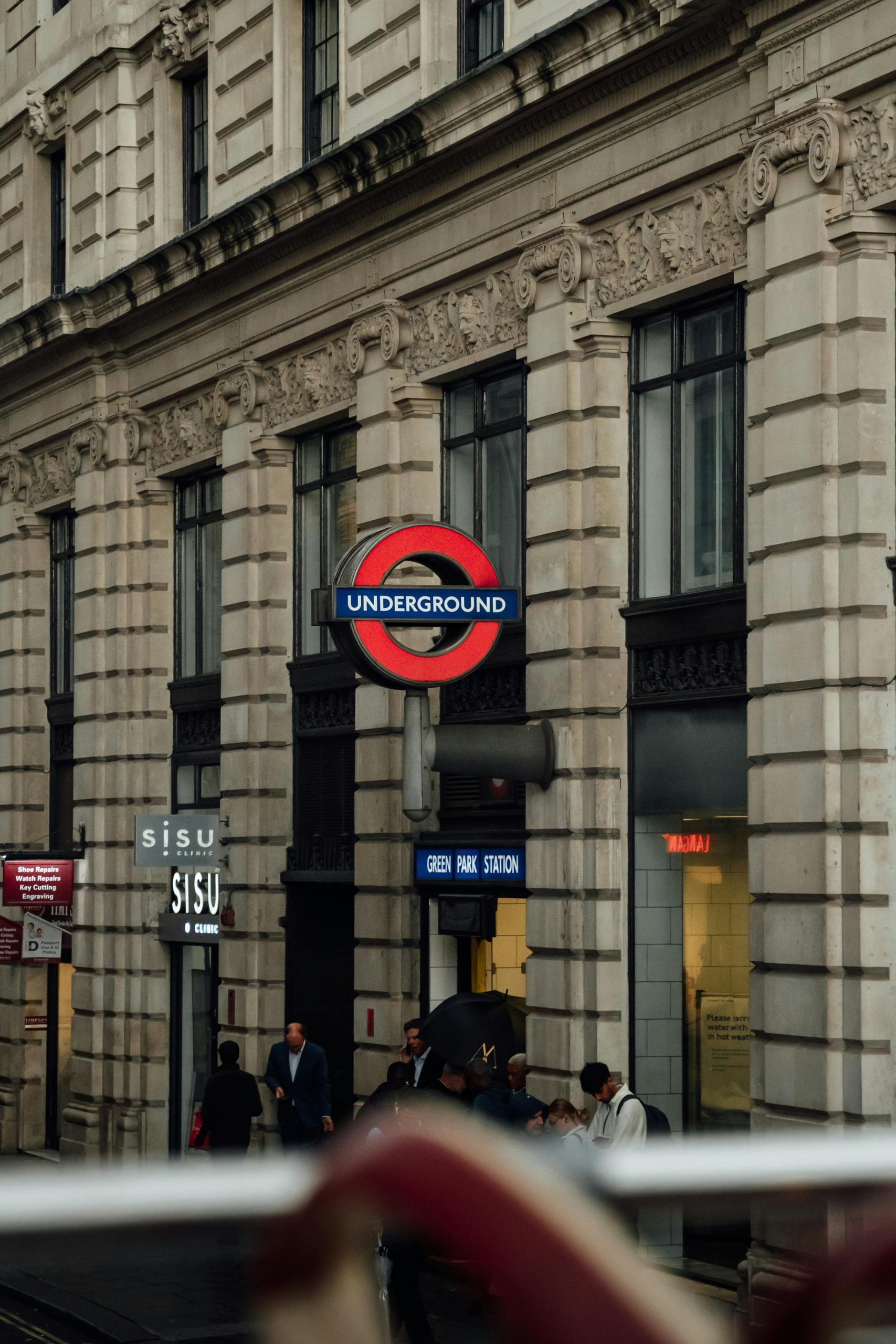 What are day trips from London and what are longer than a day trip