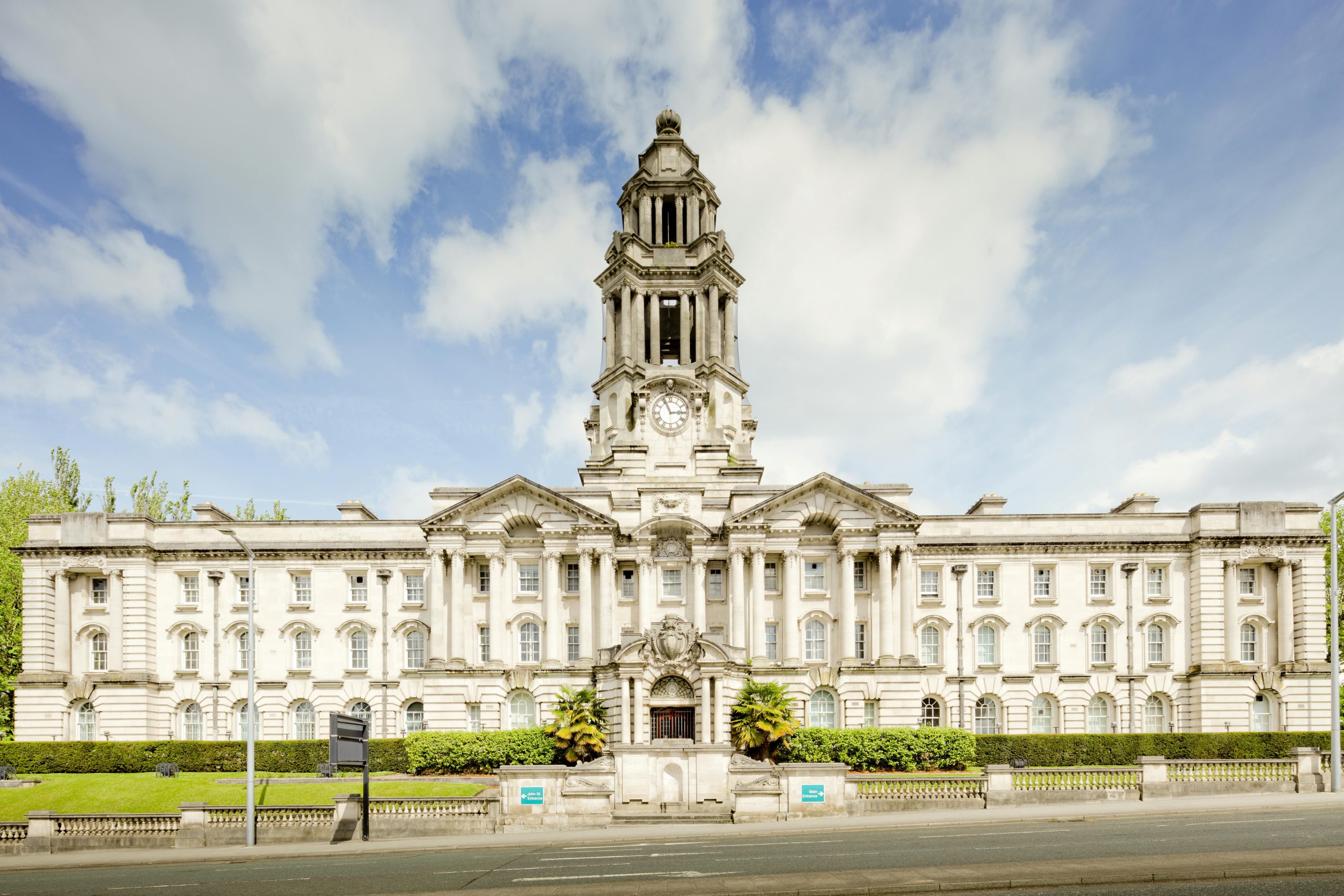 London councils are leading the way in UK council climate action, with Islington Council the best performing across all single tier councils.