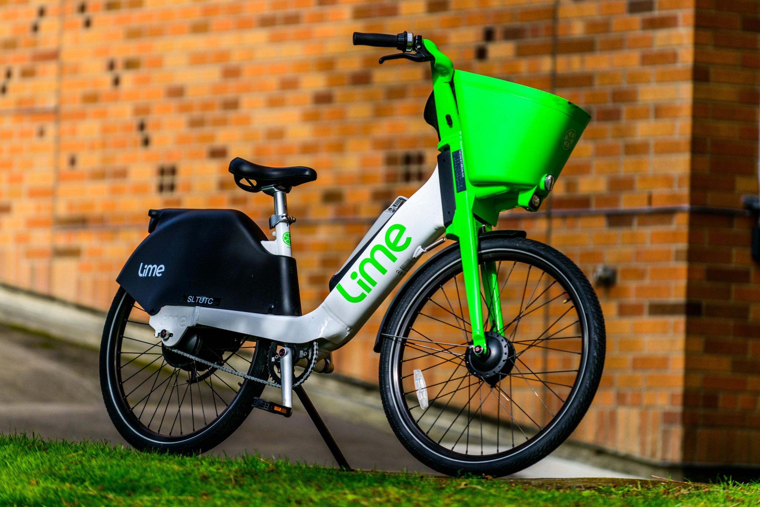 Telegraph article on Lime Bike accidents described as “Like bike leg”