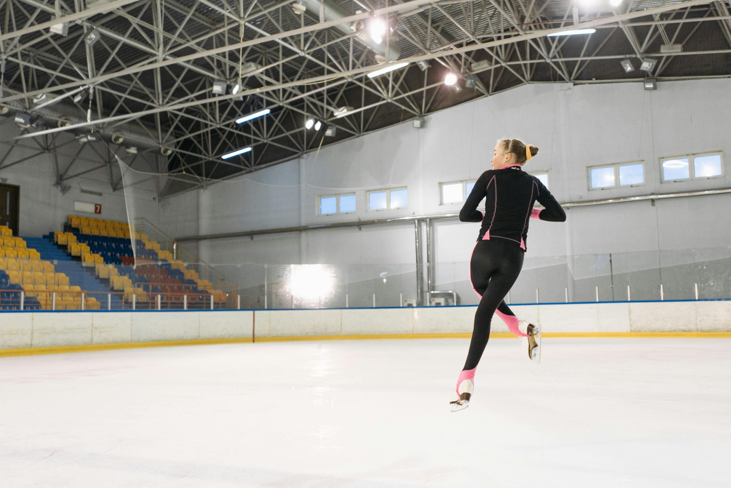 Wing + Skating Practice in London (Winter Training)