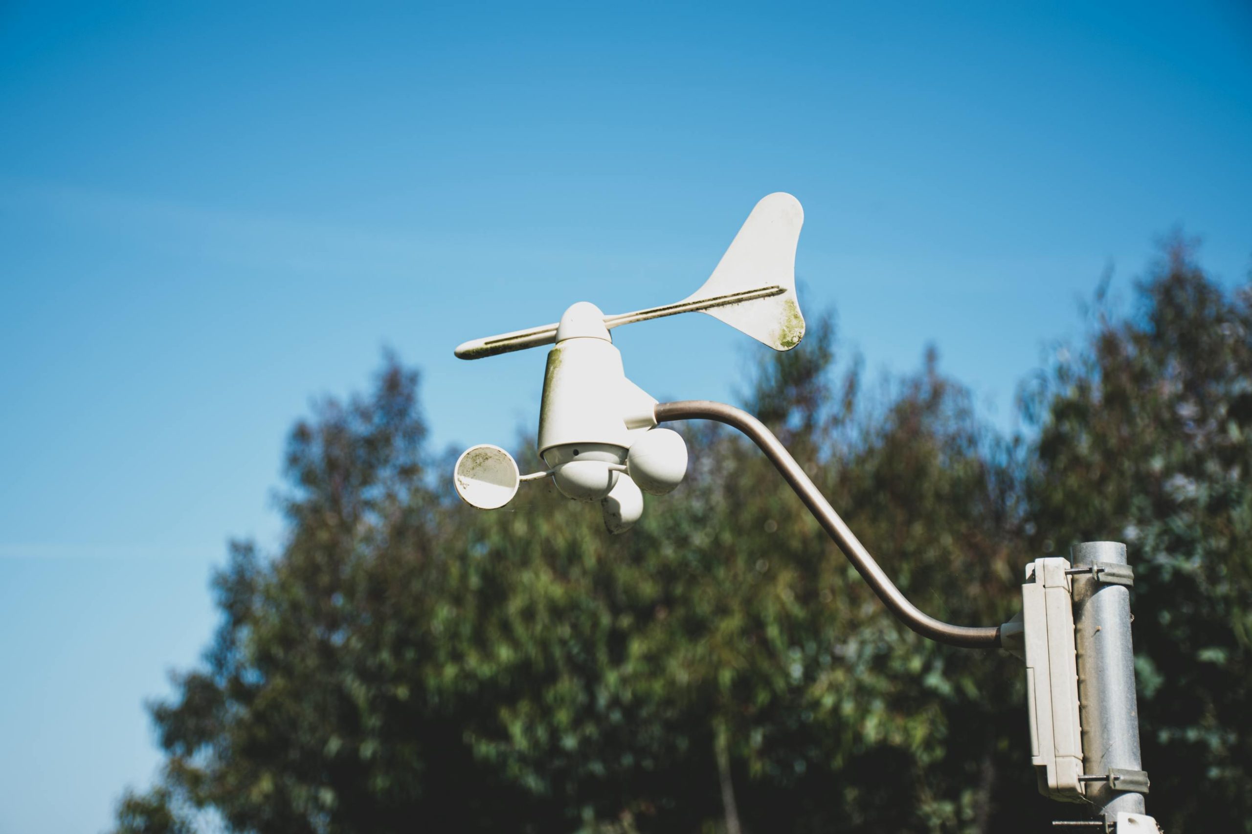 Historic 1694 Anemometer—A “Wind Dial” Connected to a Roof Vane for Indoor Wind Direction Display, Still Operational Today at Kensington Palace, London
