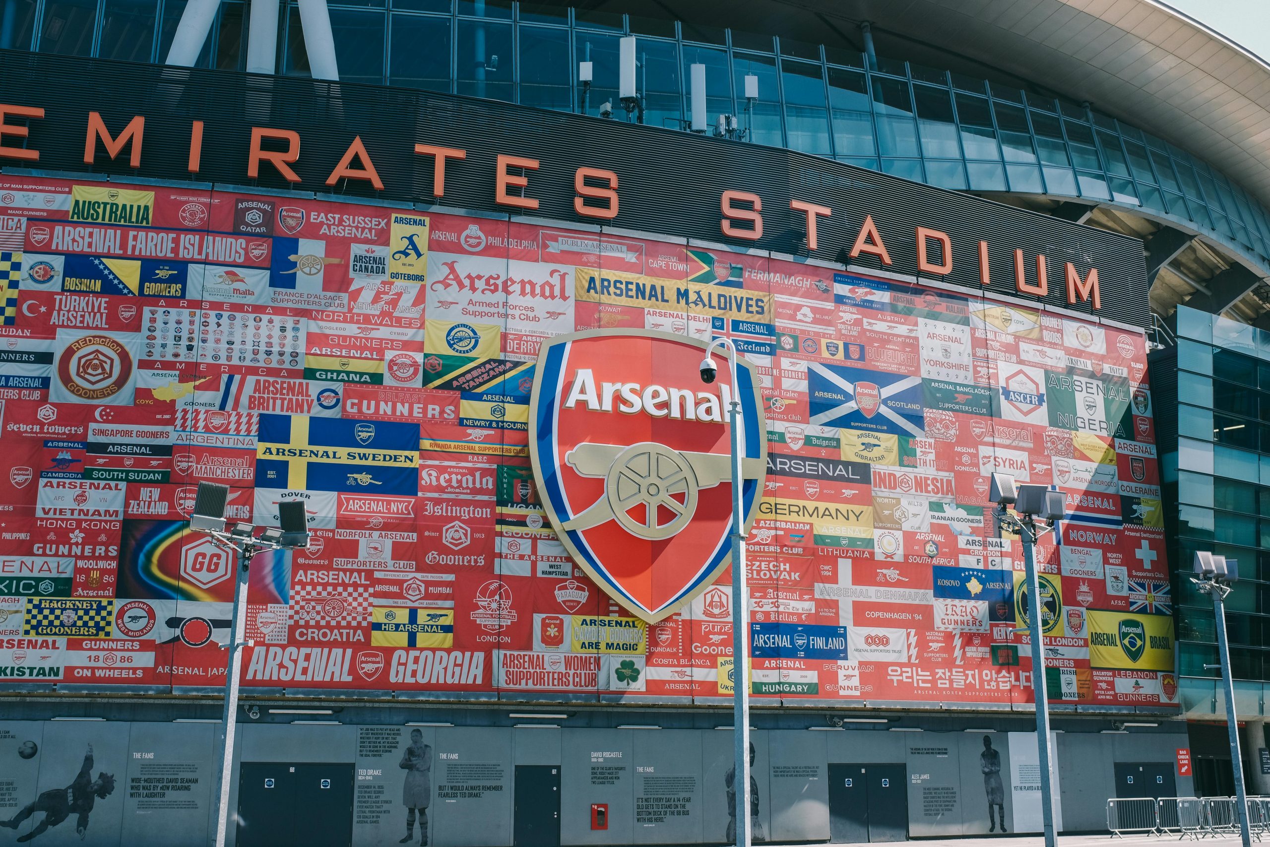 1x free ticket WSL Arsenal v Leicester City 7pm tonight at Emirates