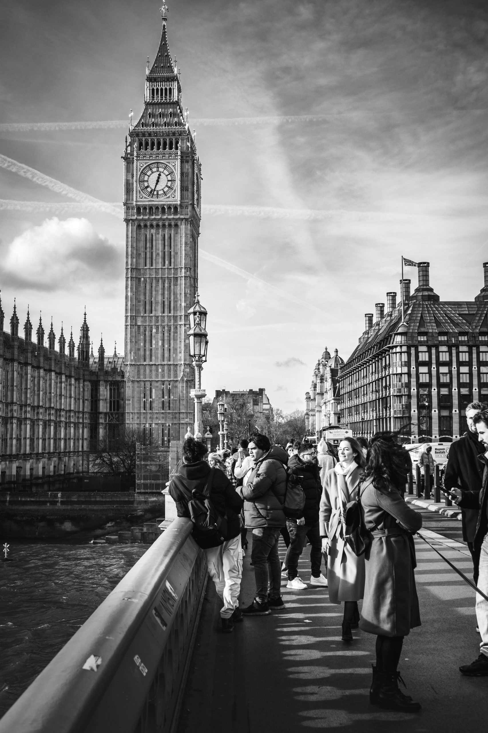 Which symptoms of “(almost) everyone is getting poorer” have you noticed in London?