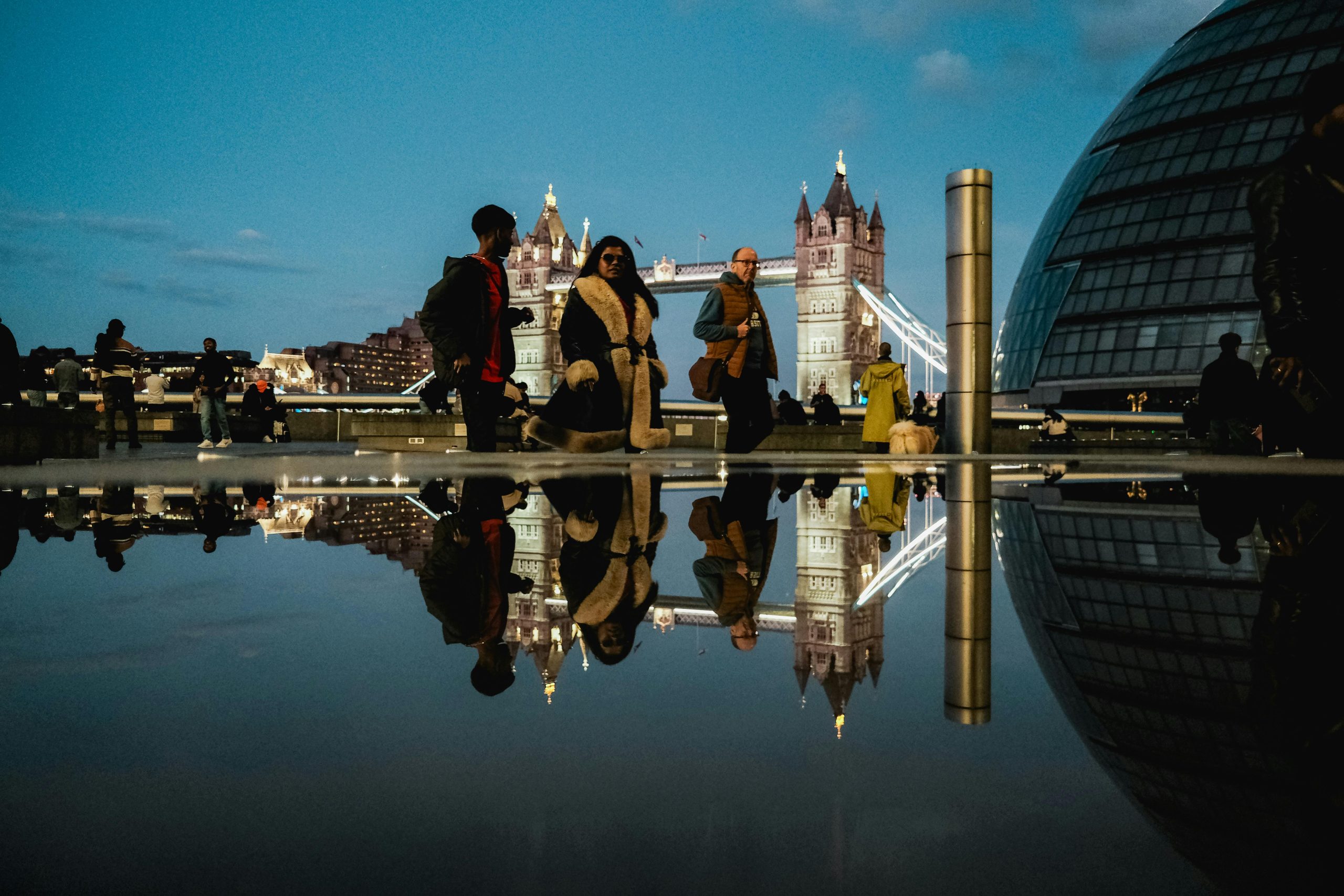 Looking for street photography photowalk buddies in London