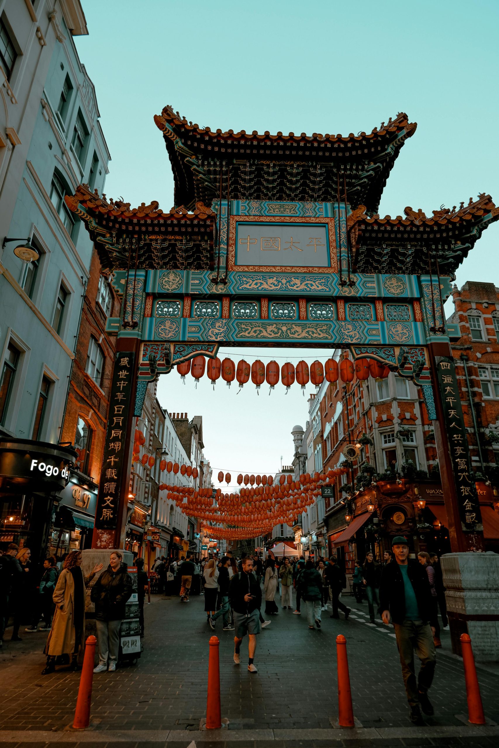 How do you view Chinese people who are living in London?