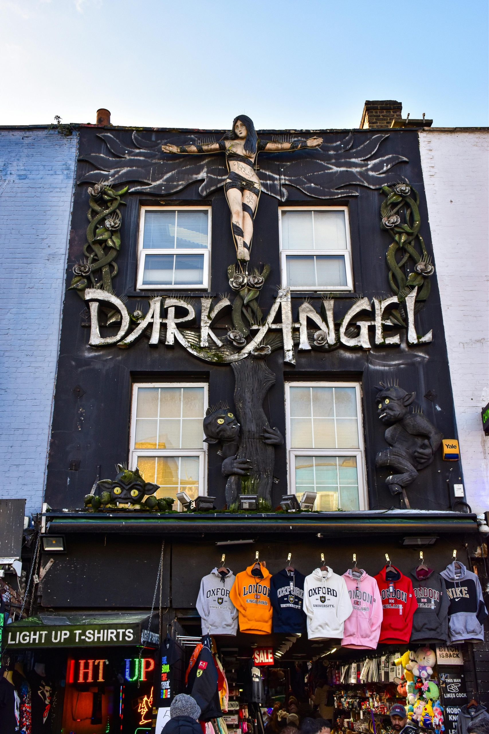 Anyone know the name of Marvel and Starwars Tshirt shop in Camden, beside the bandi store, do they have a web site.