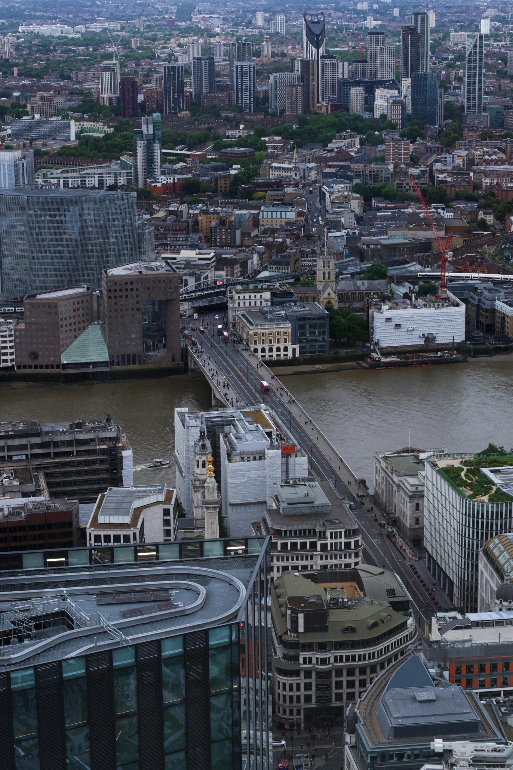 A drive through central London – August 1999 – Video from Stan Kiddle on Youtube