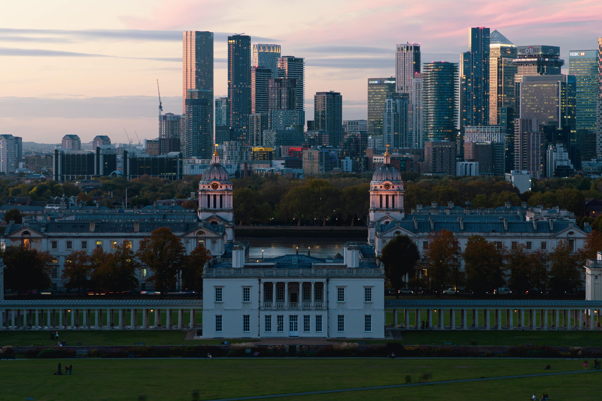 Greenwich: Royal Naval College – UAV (drones) operations evening of Tue 5 May 2026, Viking Sky also visiting