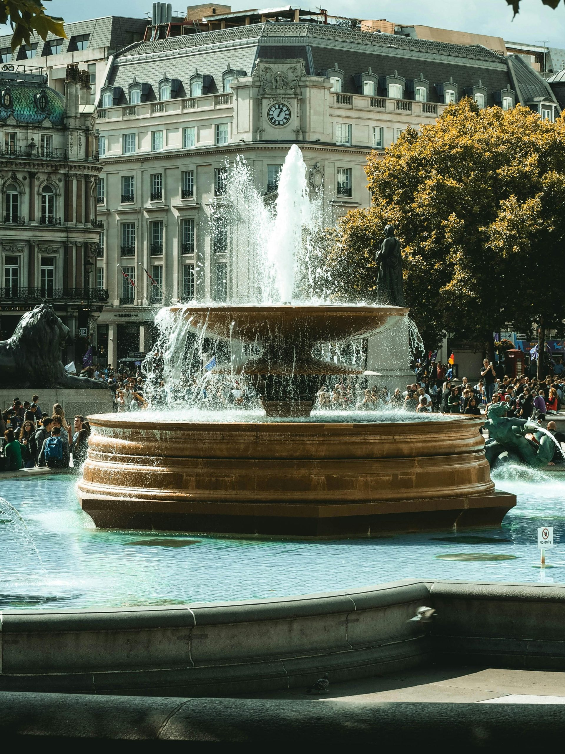 Are there lesser-known locations in London where significant historical events took place but remain largely unnoticed?