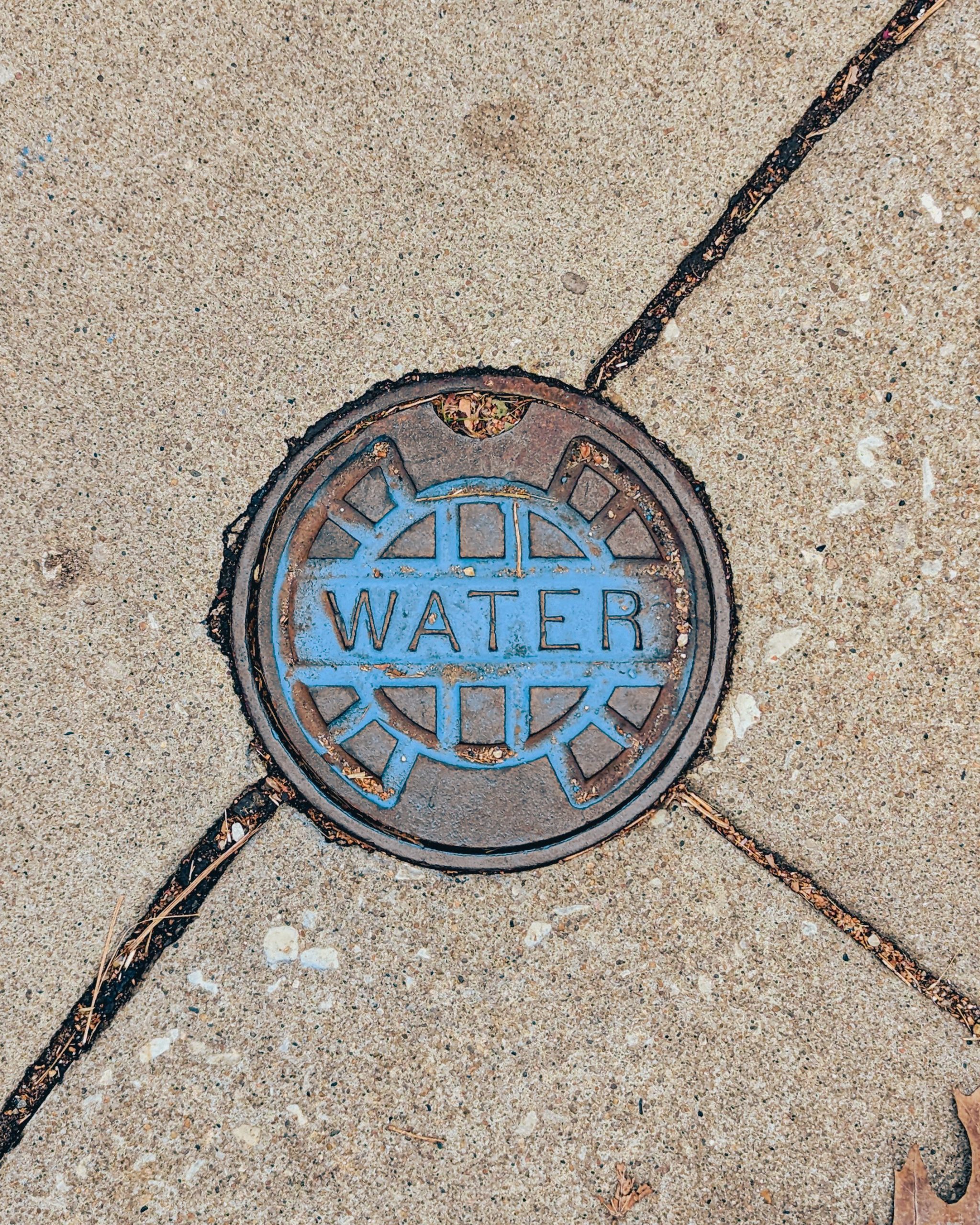 Thames Water damaged/noisy manhole cover