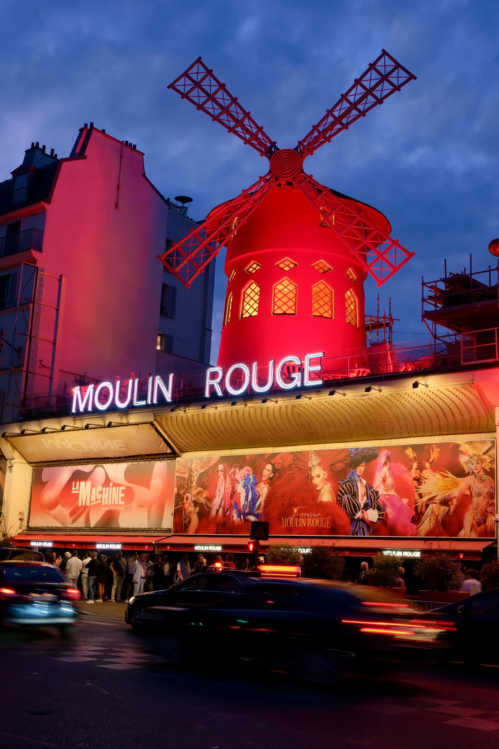 2 free tix to moulin rouge tonight!