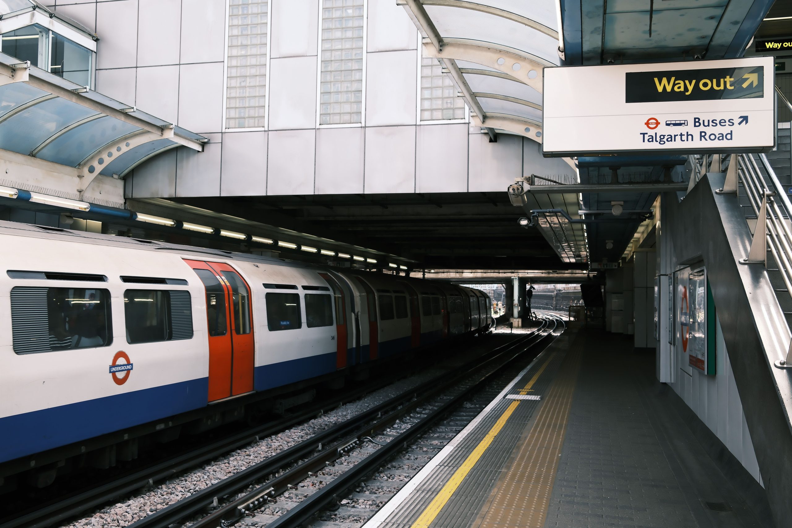 Central line feels like its genuinely breaking down