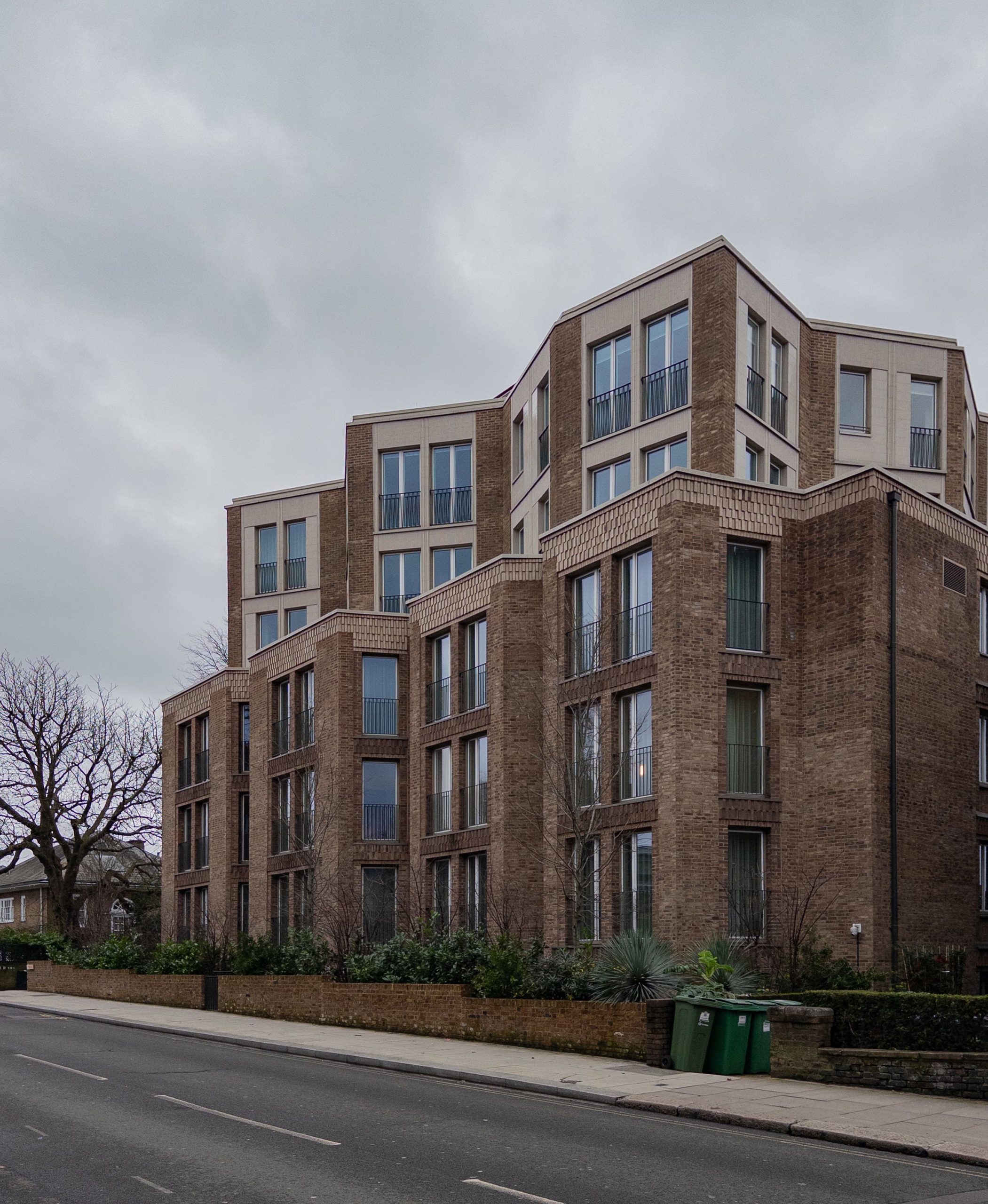 Developer mulls reworked plan to refurbish Elizabeth House in Waterloo instead of new build scheme