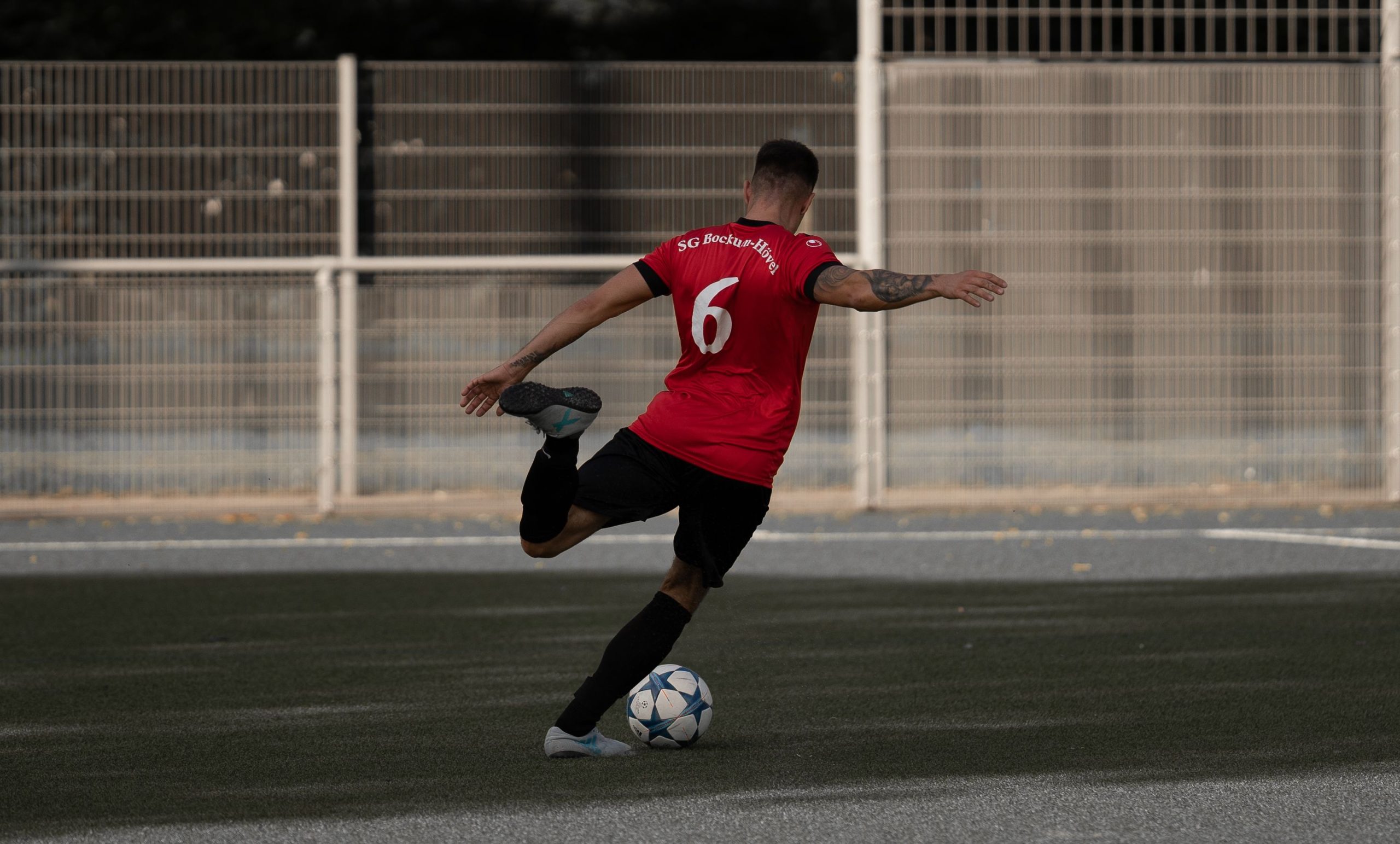 Players wanted for friendly 6-a-side football in Ilford this Sunday