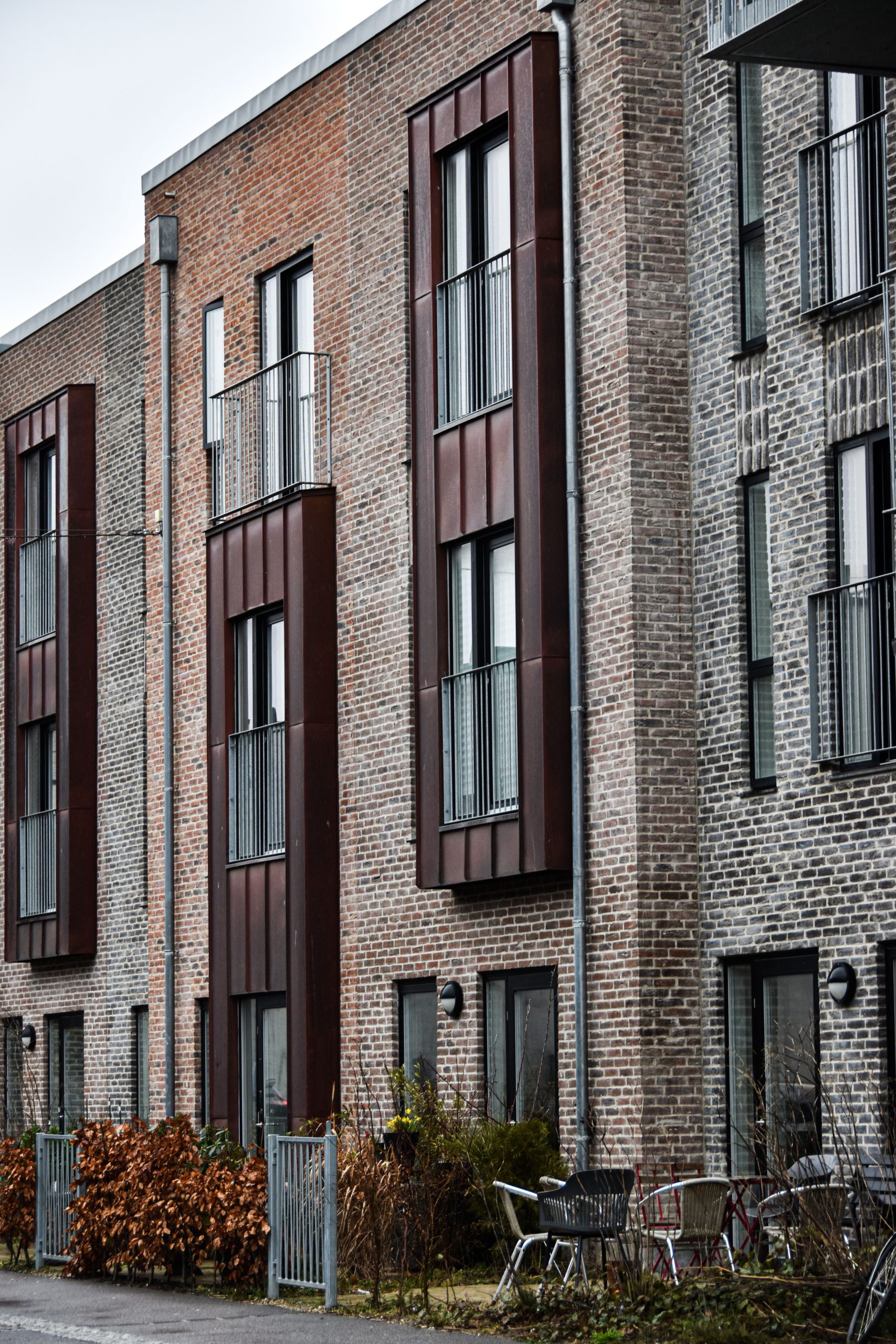 [Question] Housing / social housing ?