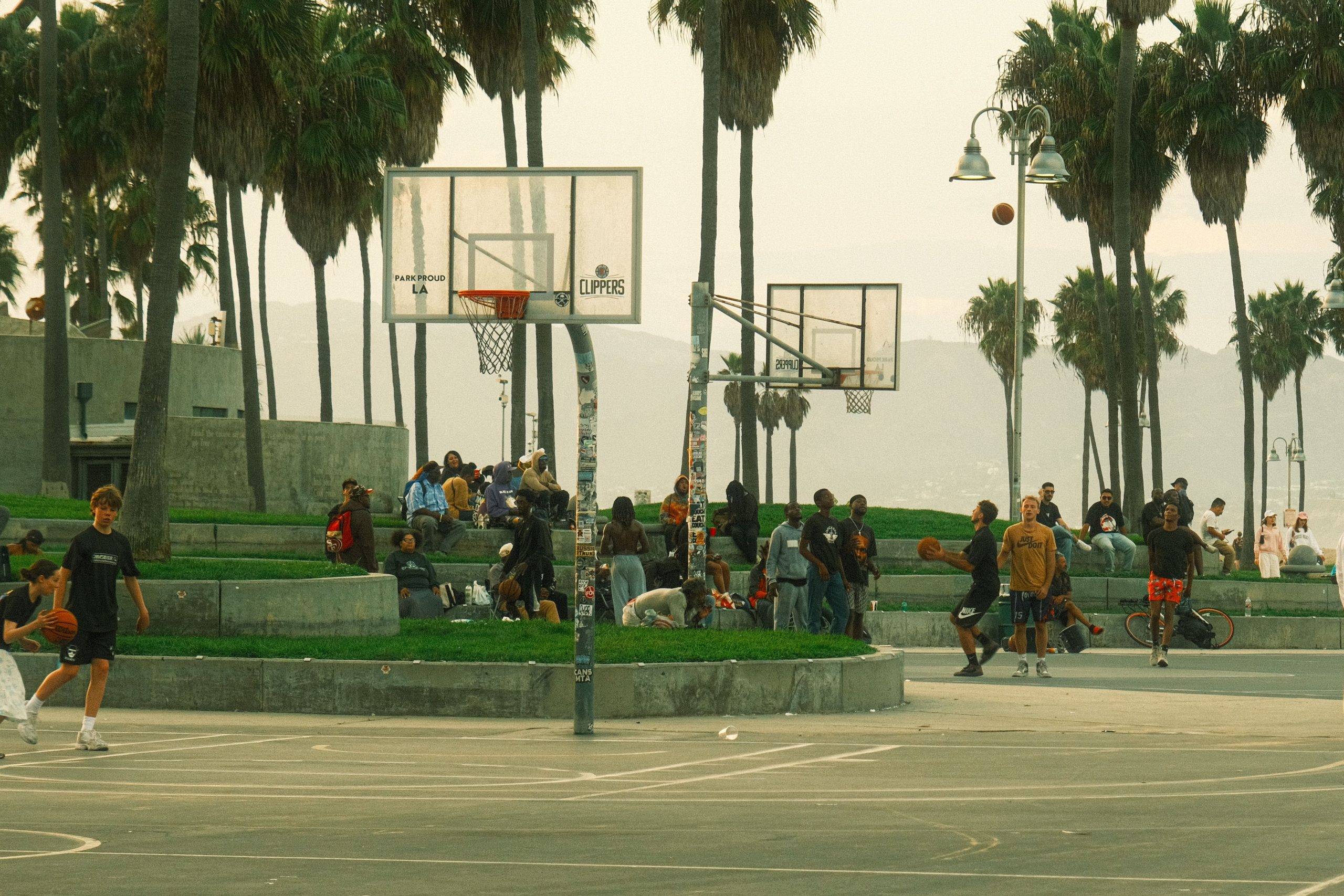 Any WhatsApp groups for pickup basketball games in West London?