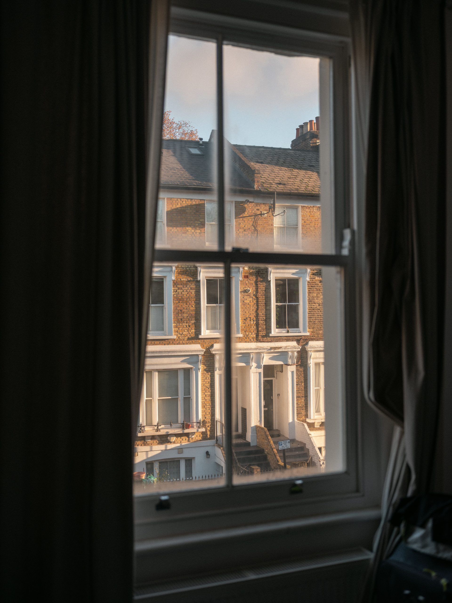 Stages of Occupation: An Interior Snapshot of a Victorian-Era Battersea Home in London