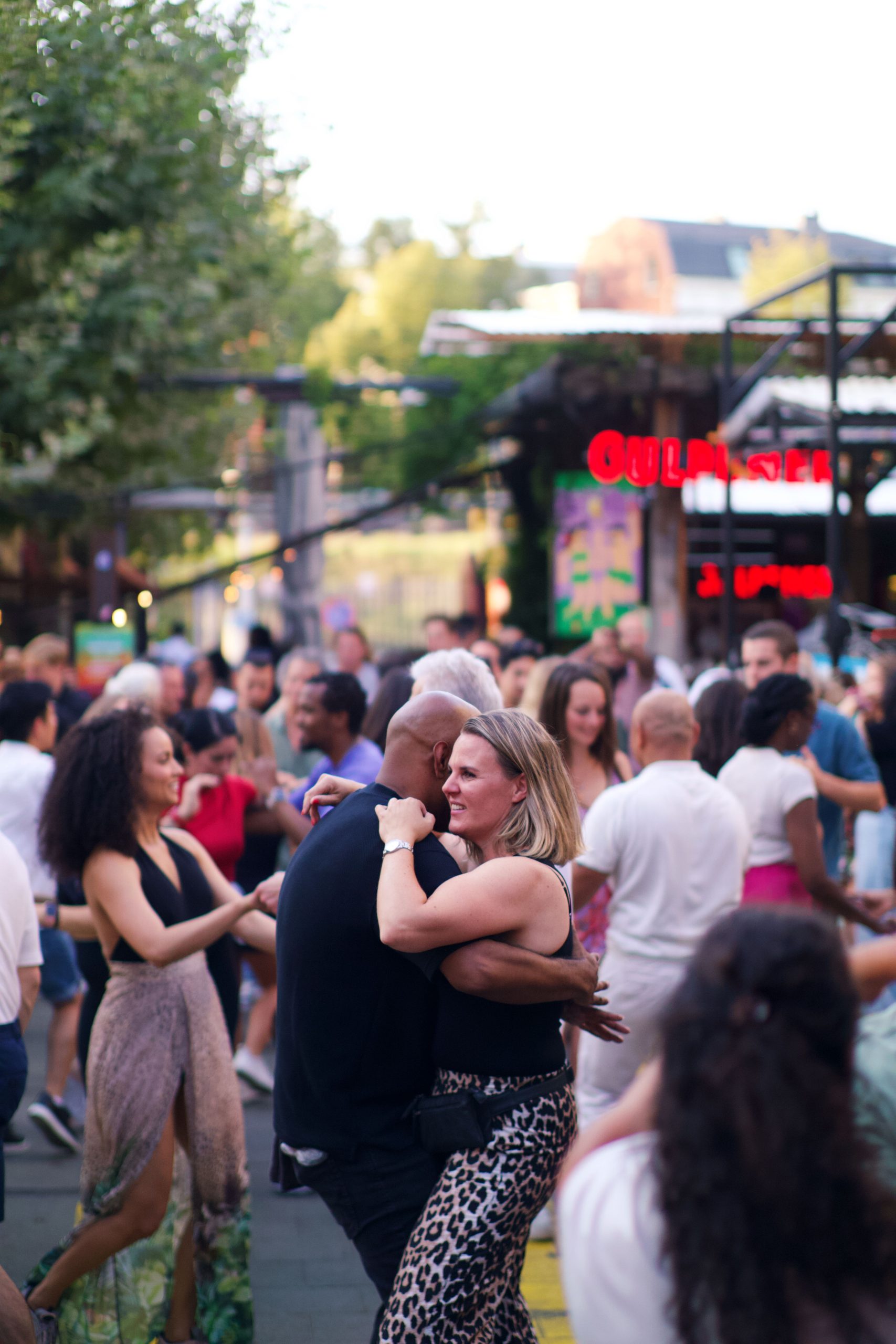 The Friday Southbank salsa gathering is such a nice thing to see