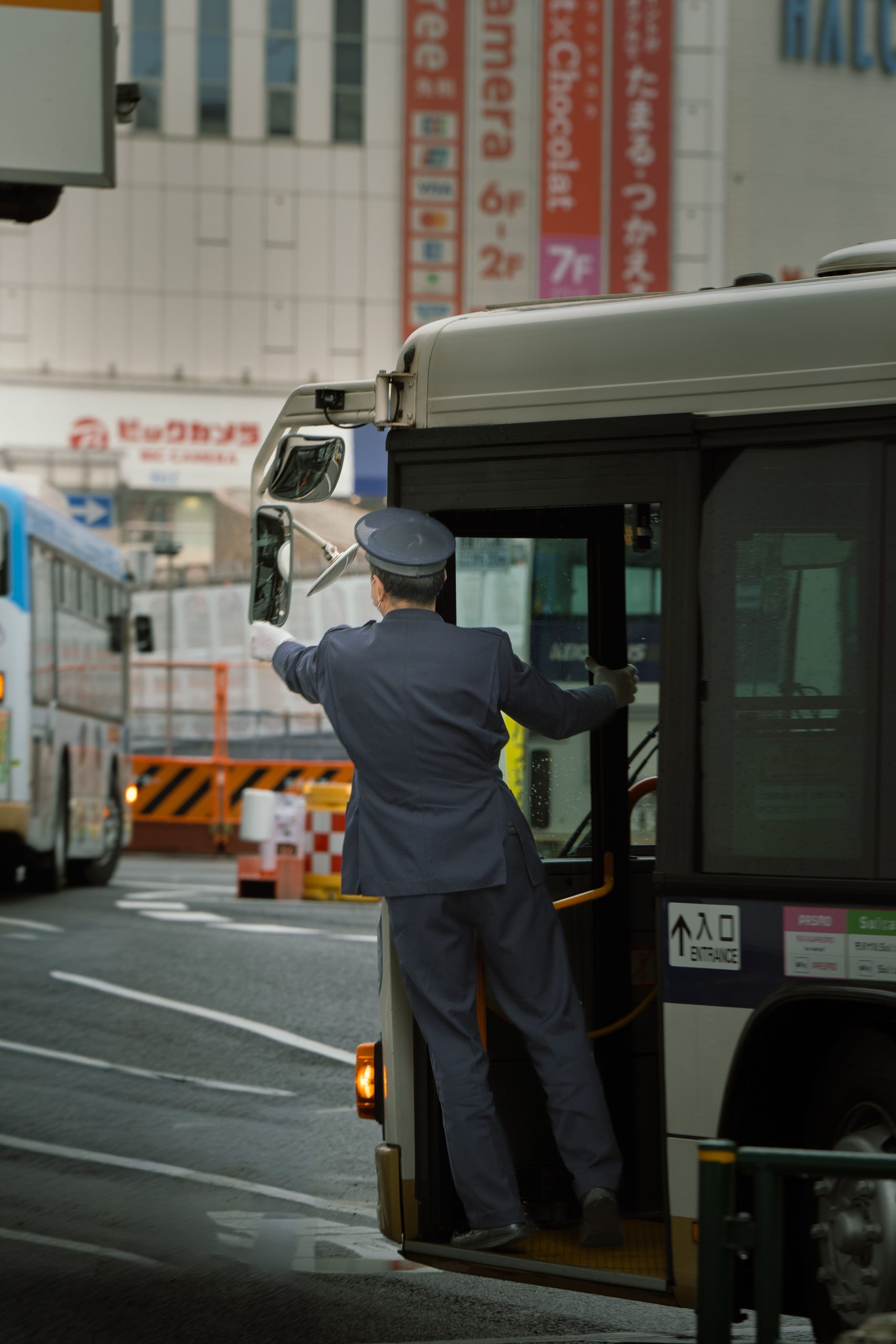 Bus driver just had to ask his passengers for directions